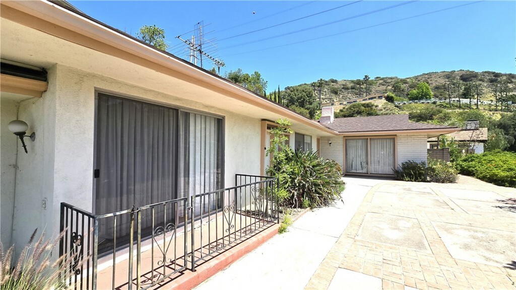 Property Photo: 2463 Las Positas Road CA 91208