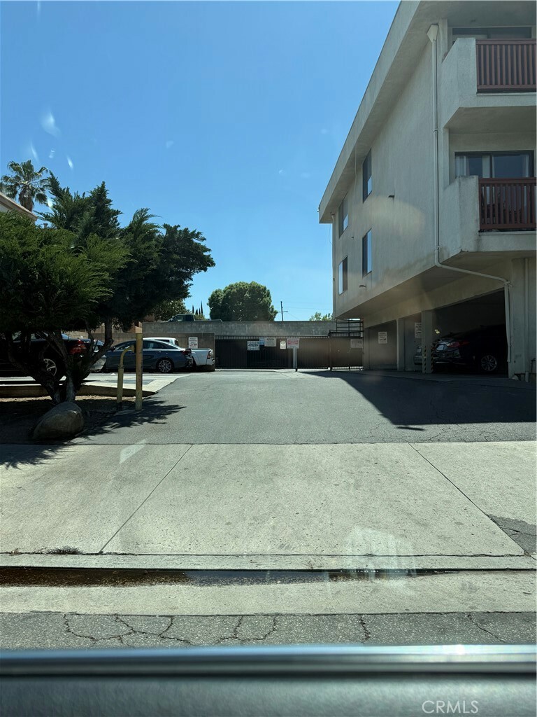 Property Photo: 20234 Cantara Street 143 CA 91306