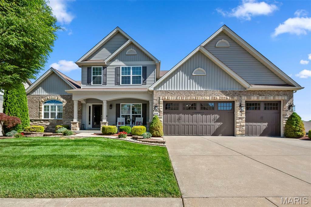 Property Photo: 555 Heather Ridge Manor Court MO 63385