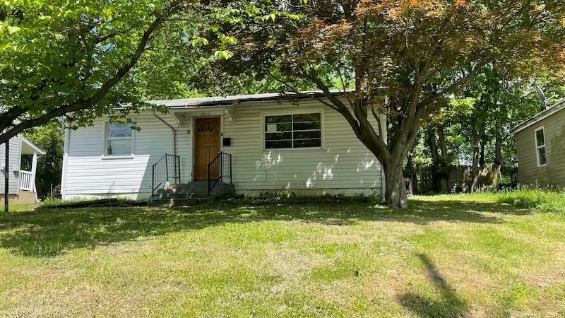 Property Photo: 2816 Lyndhurst Avenue MO 63114