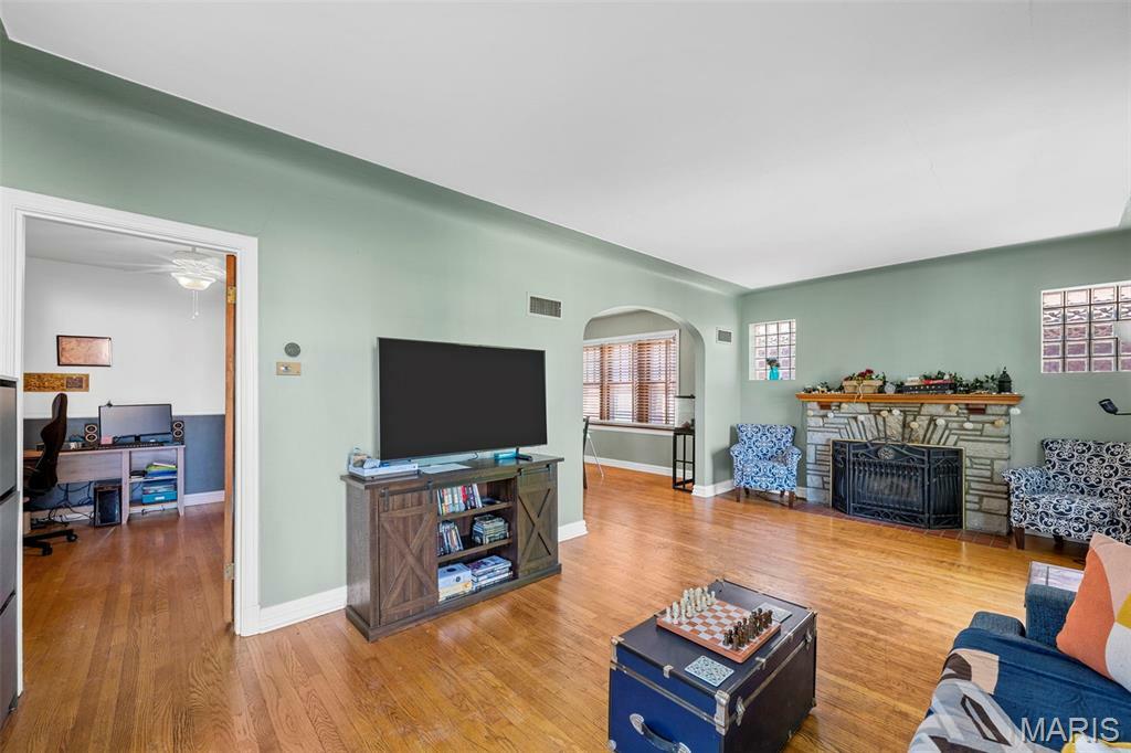 Property Photo: 6160 Tennessee Avenue MO 63111
