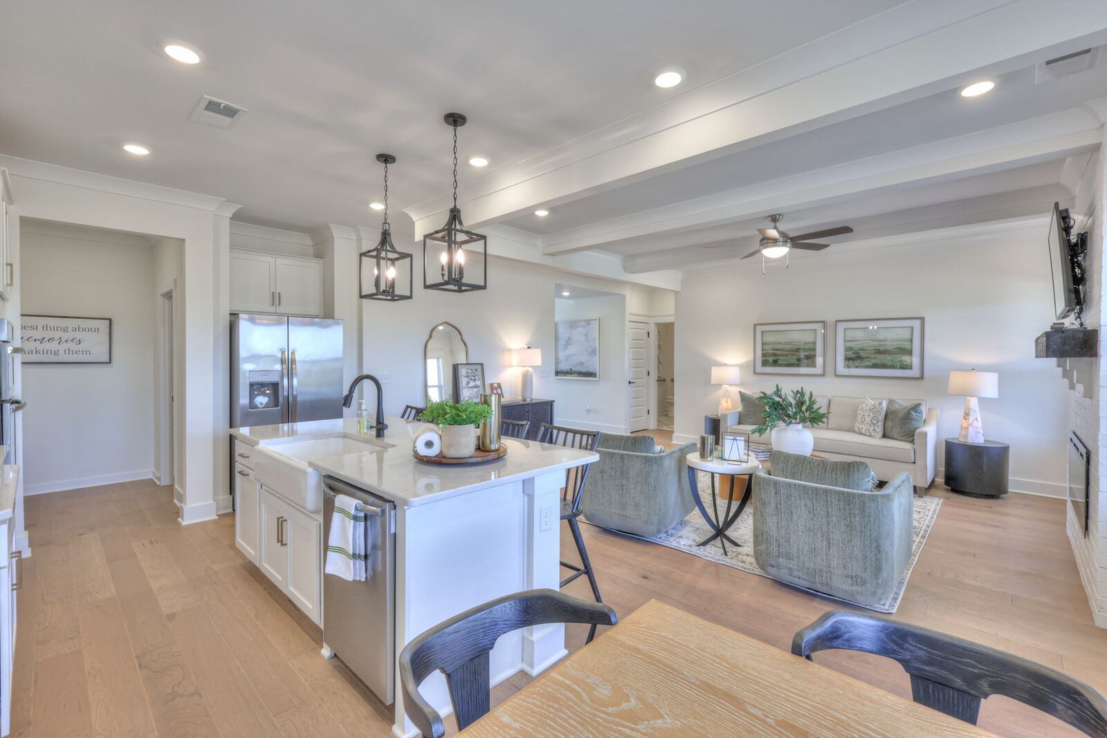 Property Photo: 464 Triple Crown Cir TN 37066