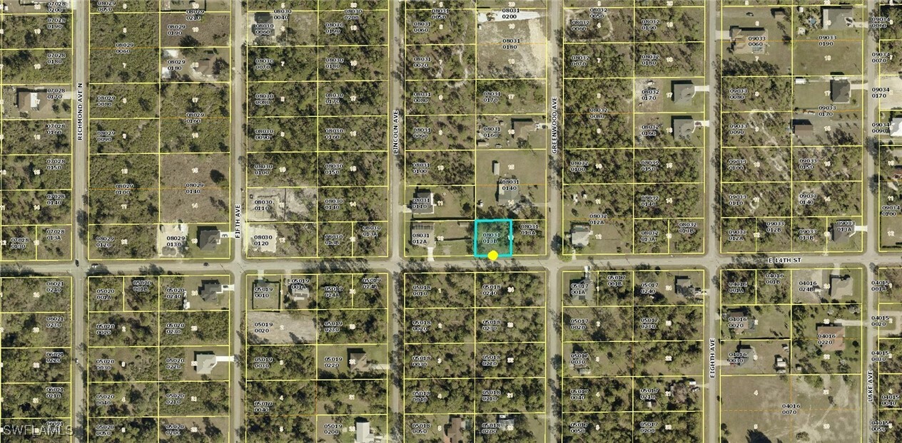 Property Photo: 605 E 14th Street FL 33972
