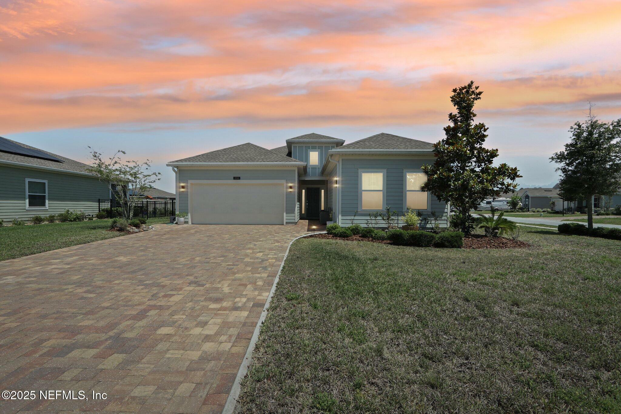 Property Photo: 334 Bloomfield Way FL 32092