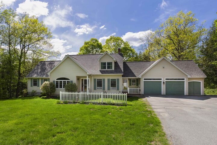 Property Photo: 31 Rolling Ridge Road NH 03766