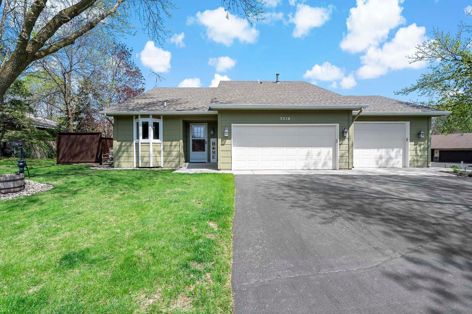Property Photo:  5510 Amblewood Drive NE  MN 55372 
