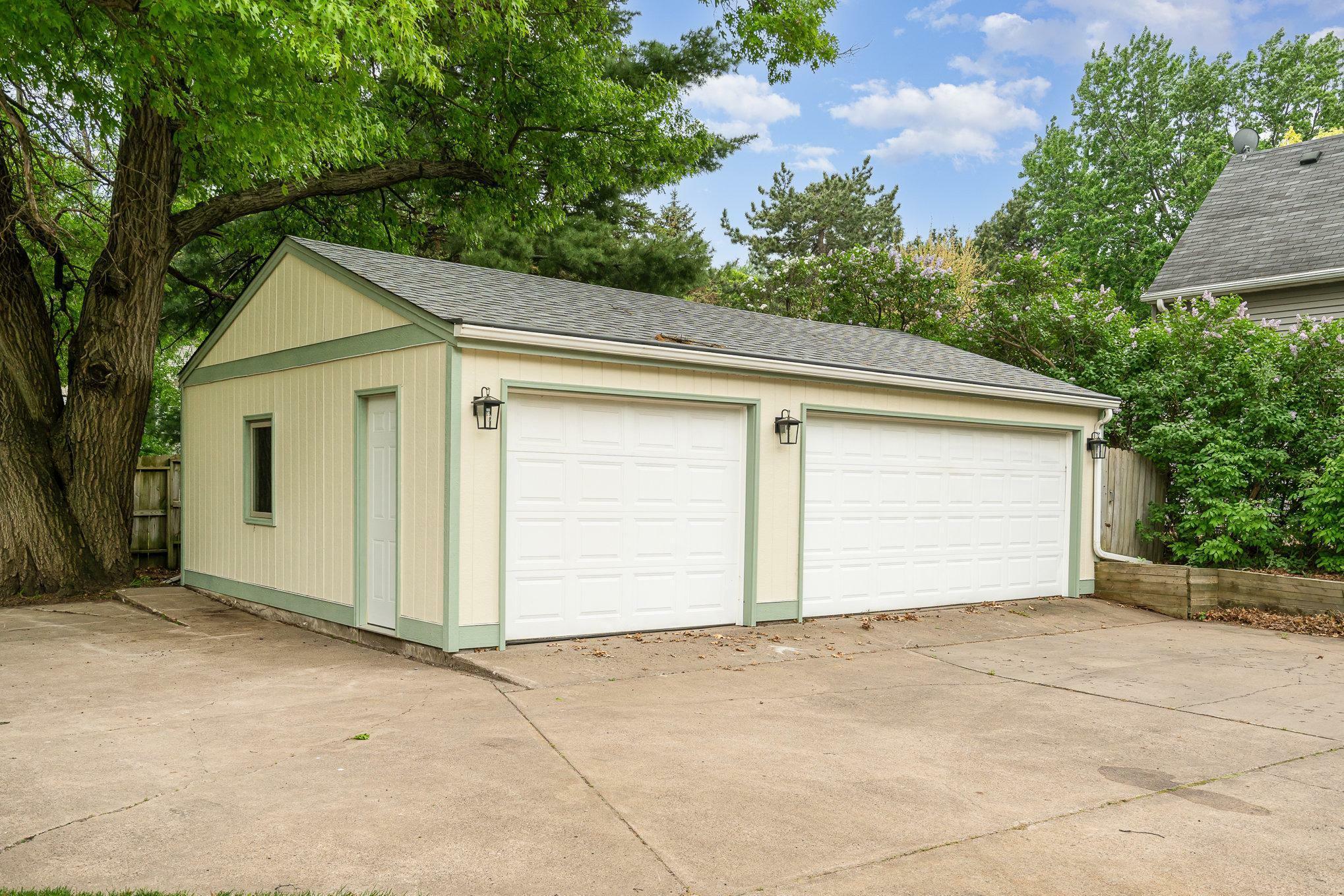 Property Photo: 328 County Road B2 W MN 55113