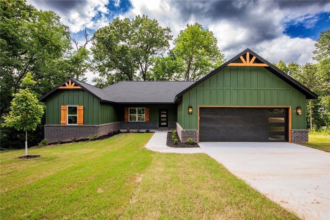 Property Photo: 25 Lathrop Drive AR 72715
