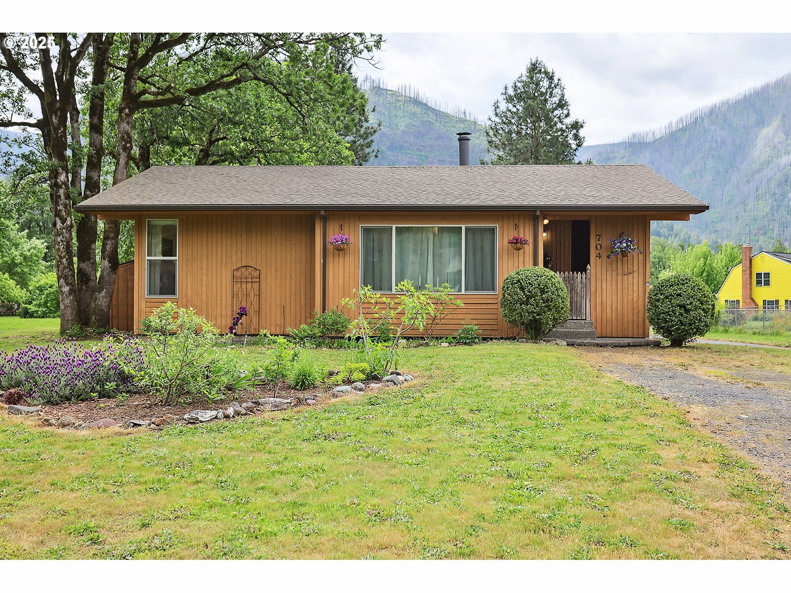 704 Fort Rains St  North Bonneville WA 98639 photo