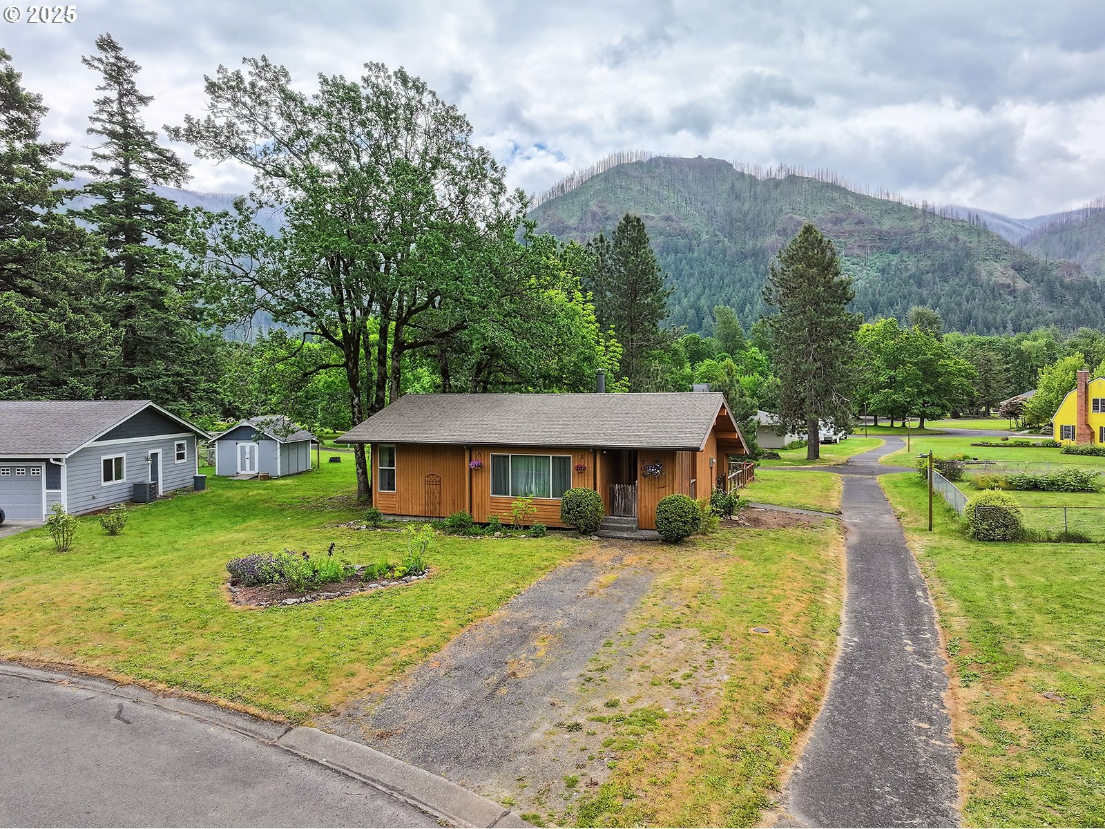 704 Fort Rains St  North Bonneville WA 98639 photo