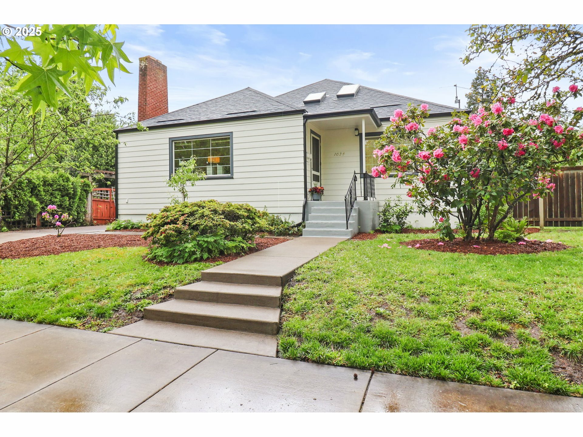 1034 W 10th Ave  Eugene OR 97402 photo