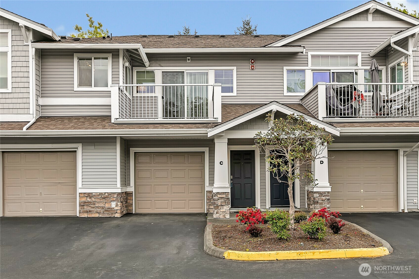 Property Photo:  6330  Isaac Avenue SE C24  WA 98092 