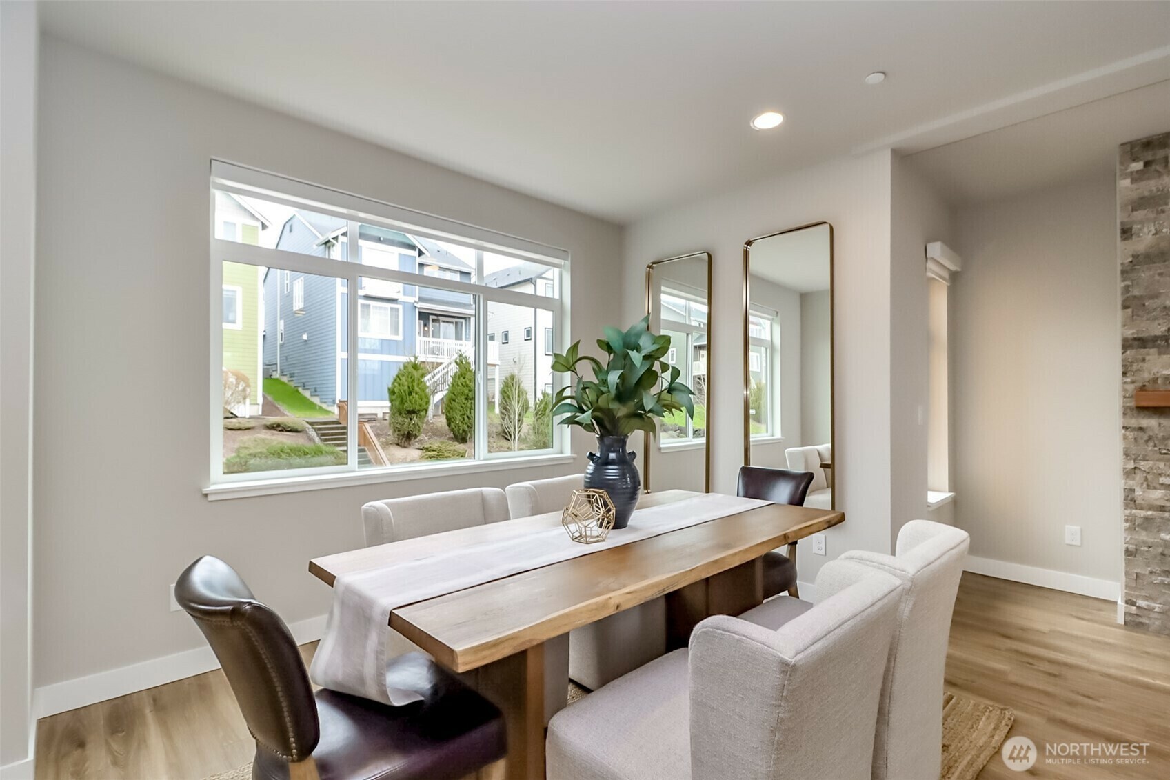 Property Photo: 16001 1st Avenue NE WA 98019