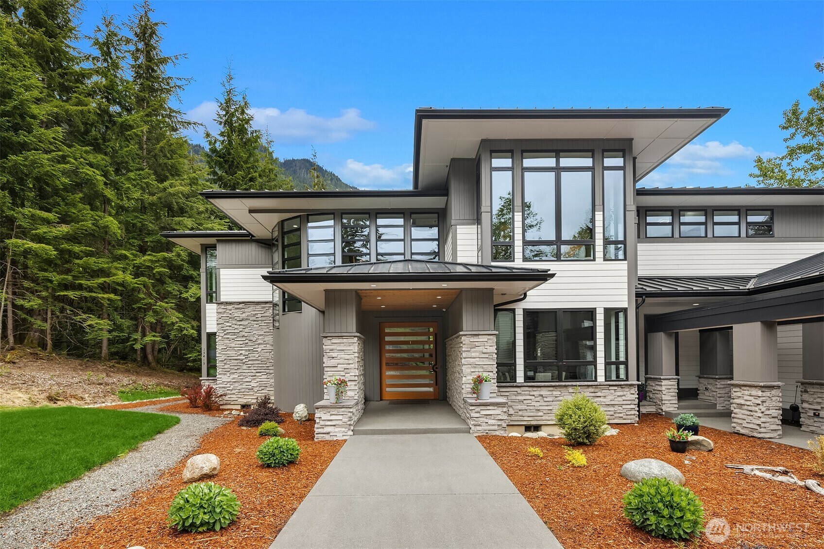 Property Photo: 15419 417th Place SE WA 98045