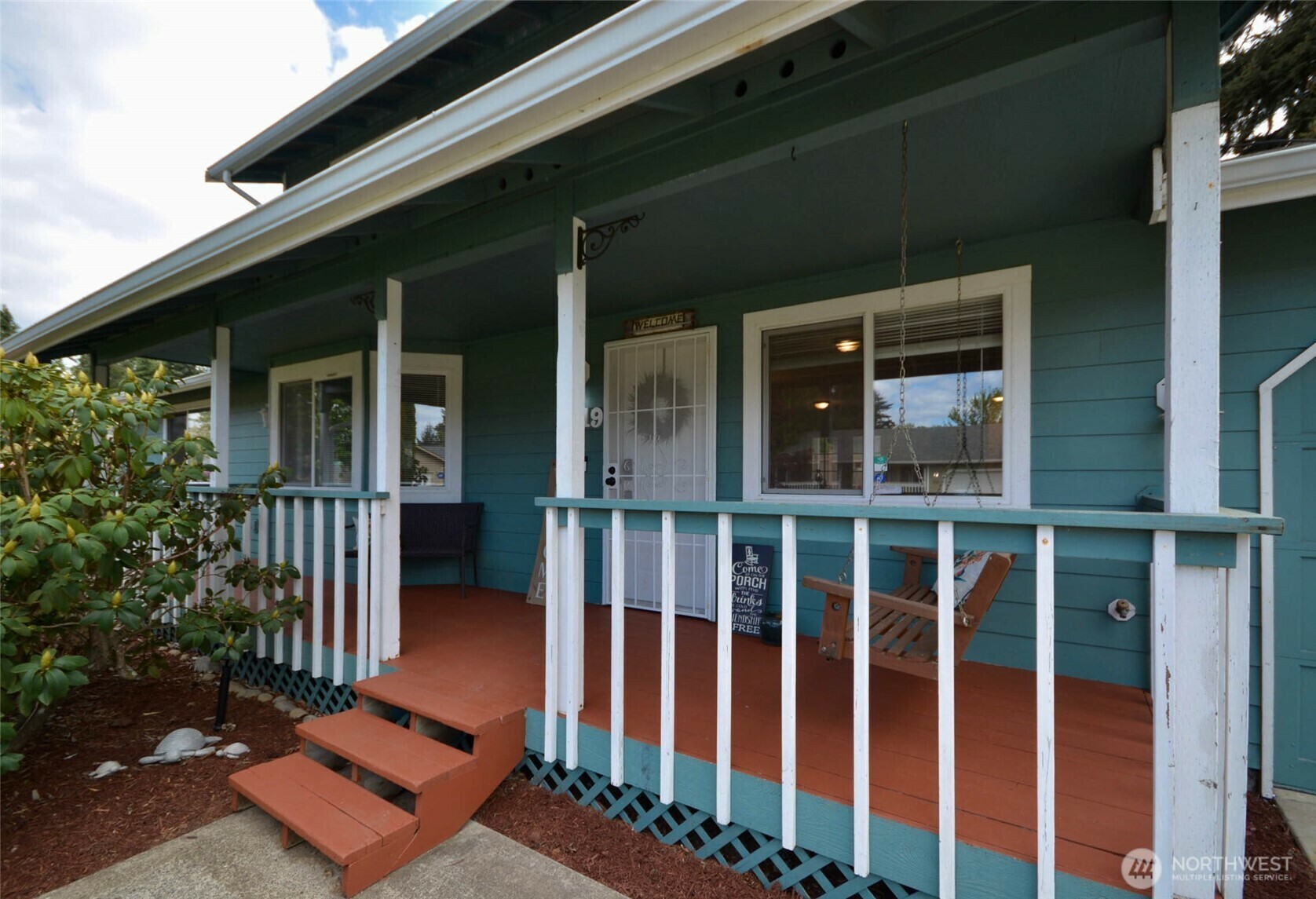 Property Photo: 8619 Glenlea Court SE WA 98597