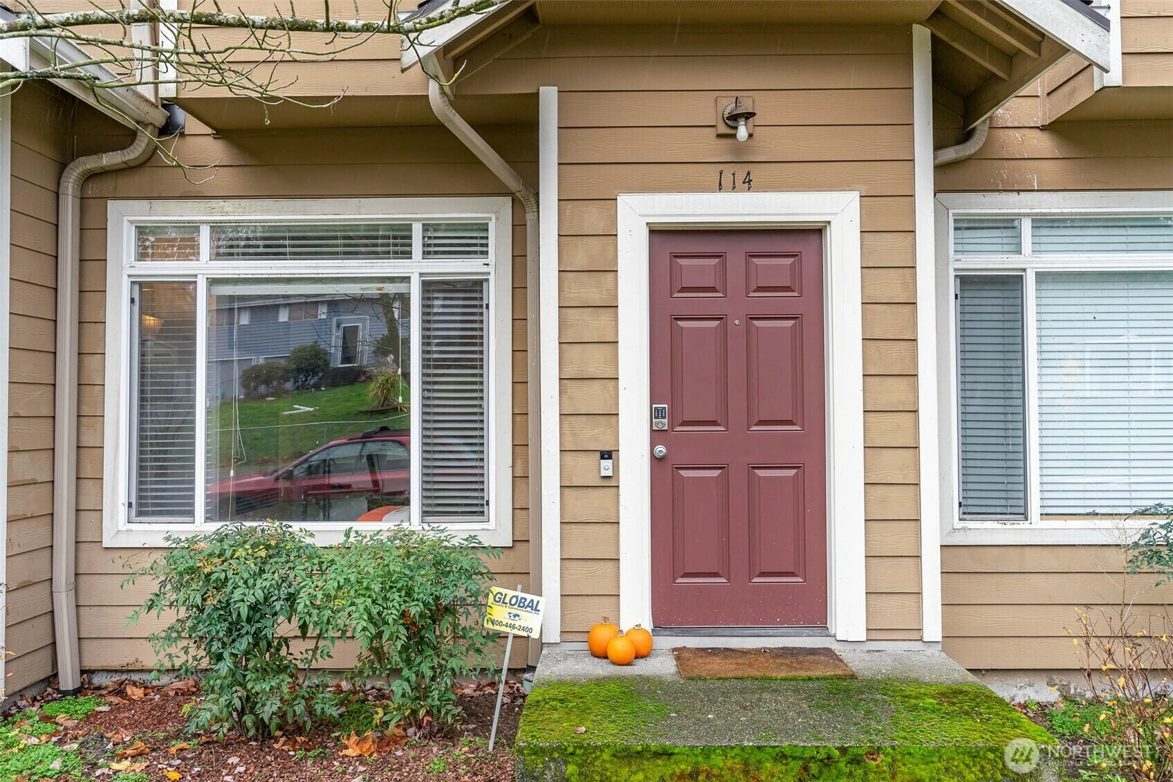 Property Photo: 13005 64th Avenue S B114 WA 98178