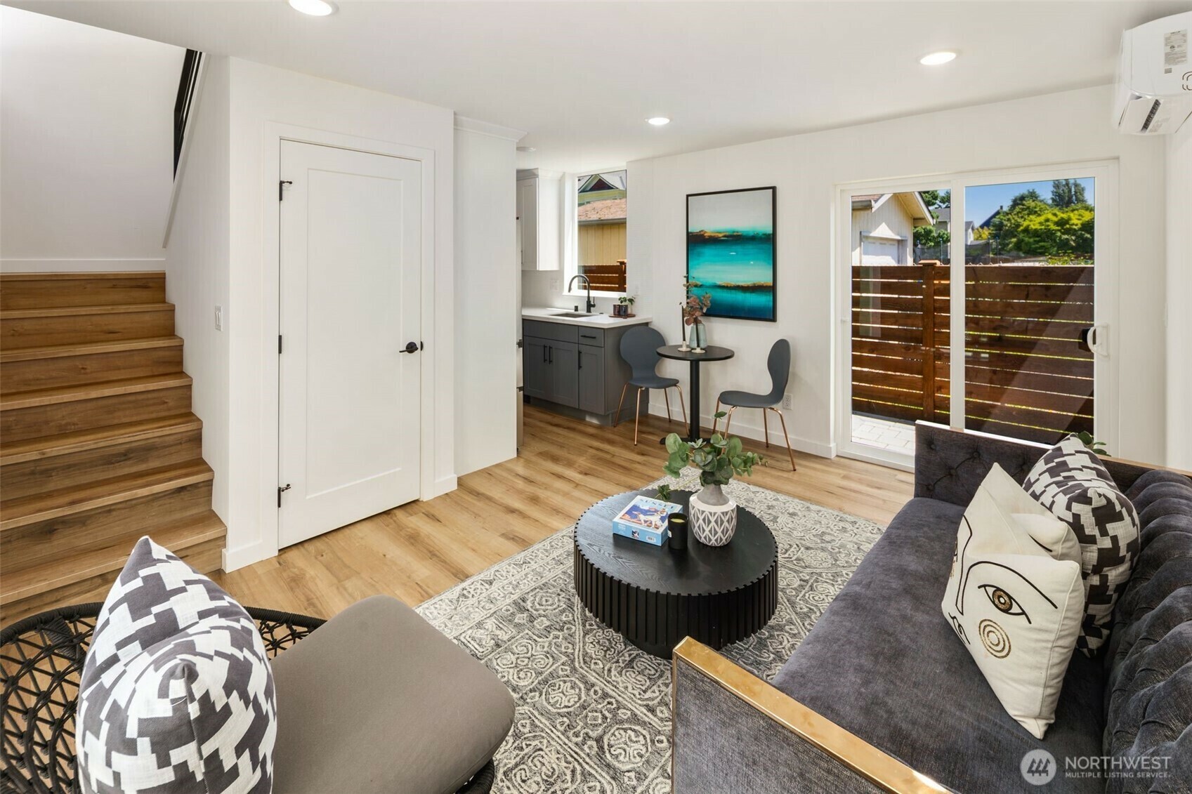 Property Photo: 817 C S Rose Street WA 98108