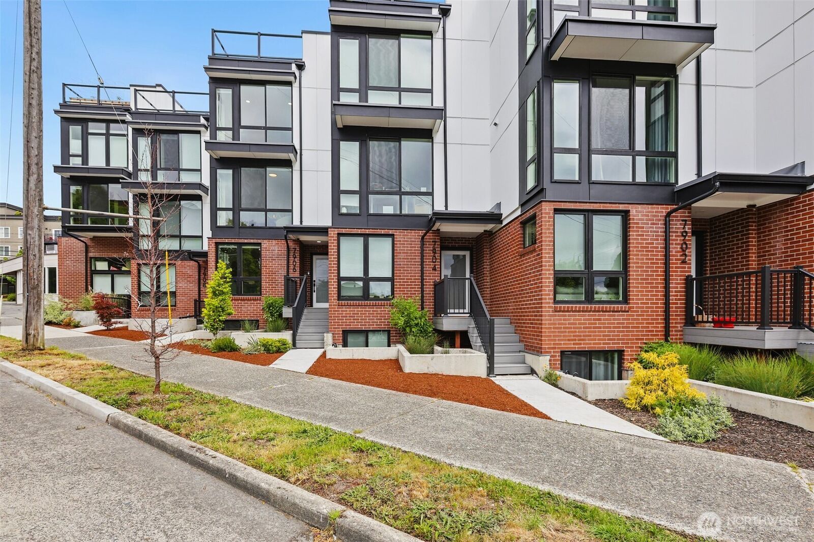 Property Photo:  7906  Green Lake Drive N  WA 98103 