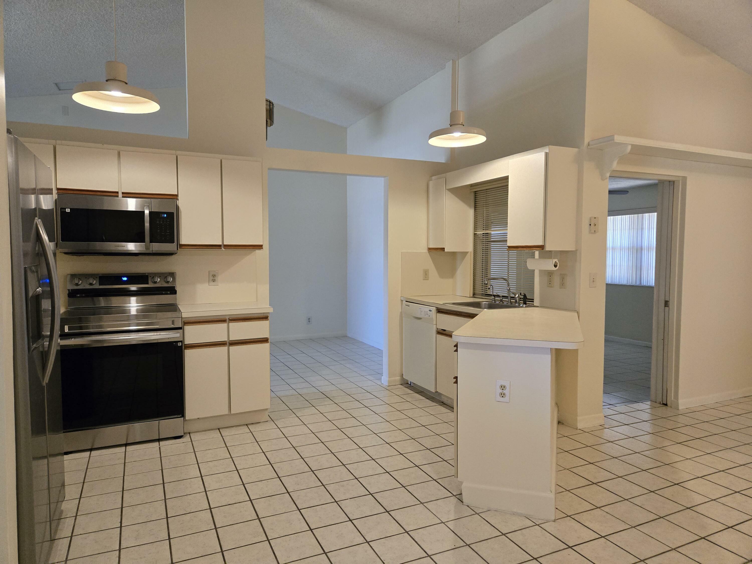 Property Photo: 8471 Winnipesaukee Way FL 33467