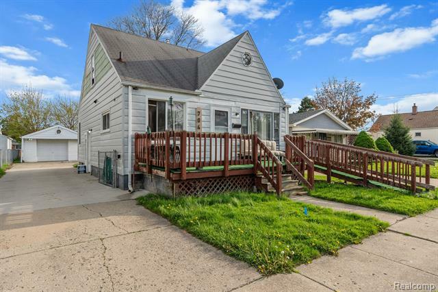 Property Photo: 7044 Continental Avenue MI 48091