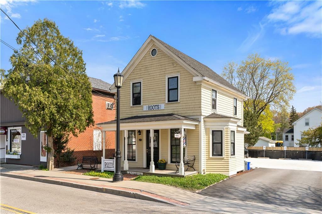 74 Maple Avenue  Barrington RI 02806 photo