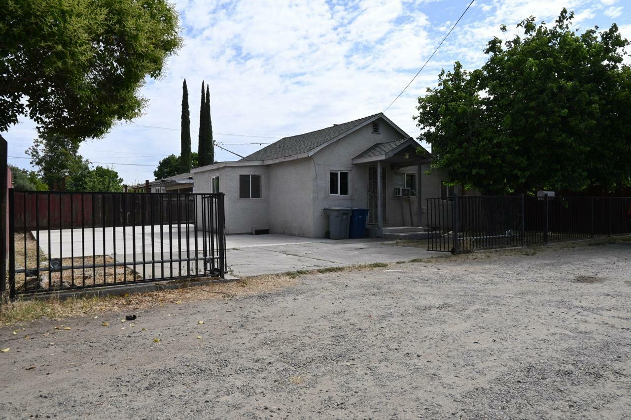 Property Photo: 503 R Street CA 95341