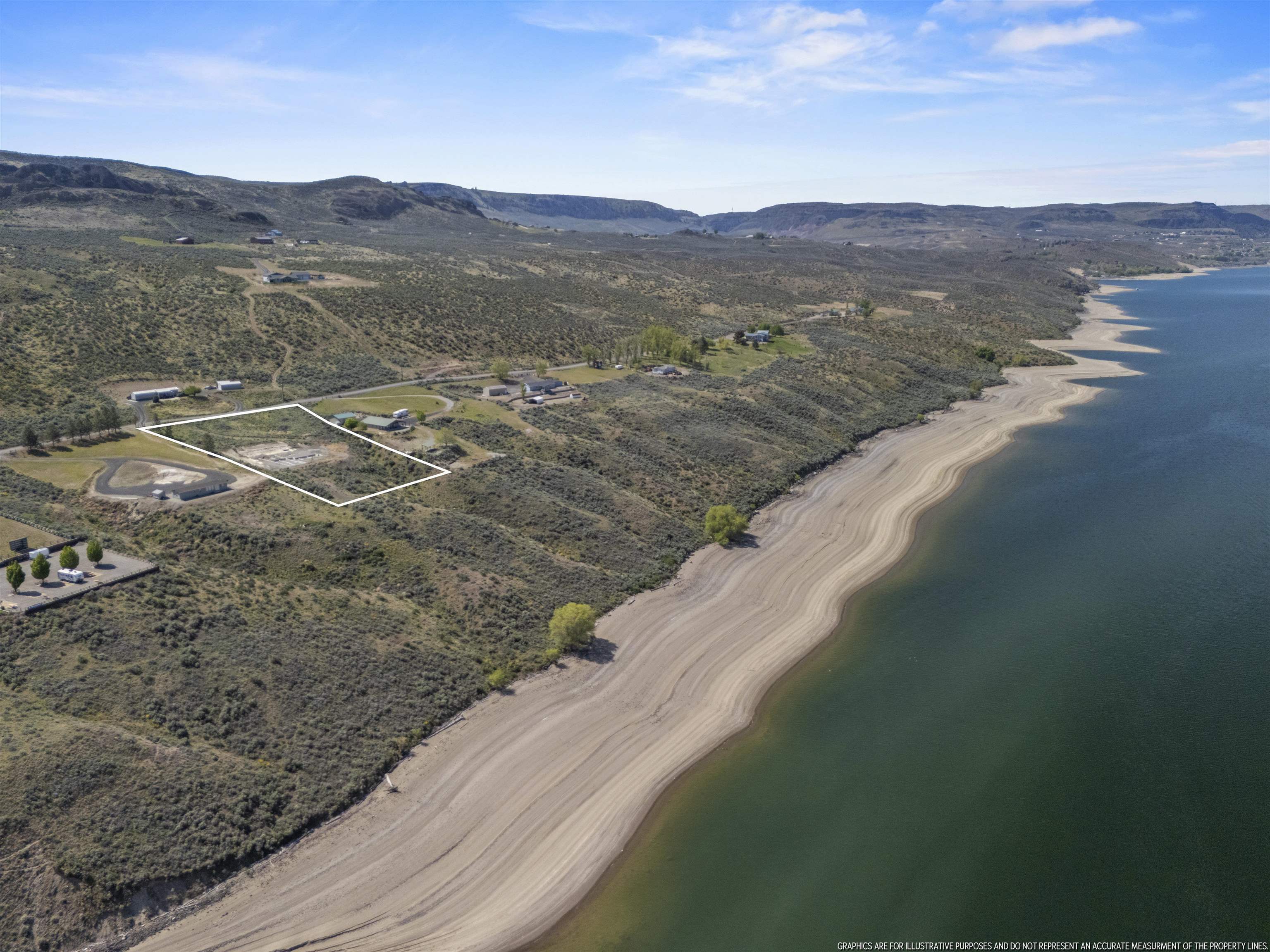 Property Photo: 4005 Plum Pt E WA 99133