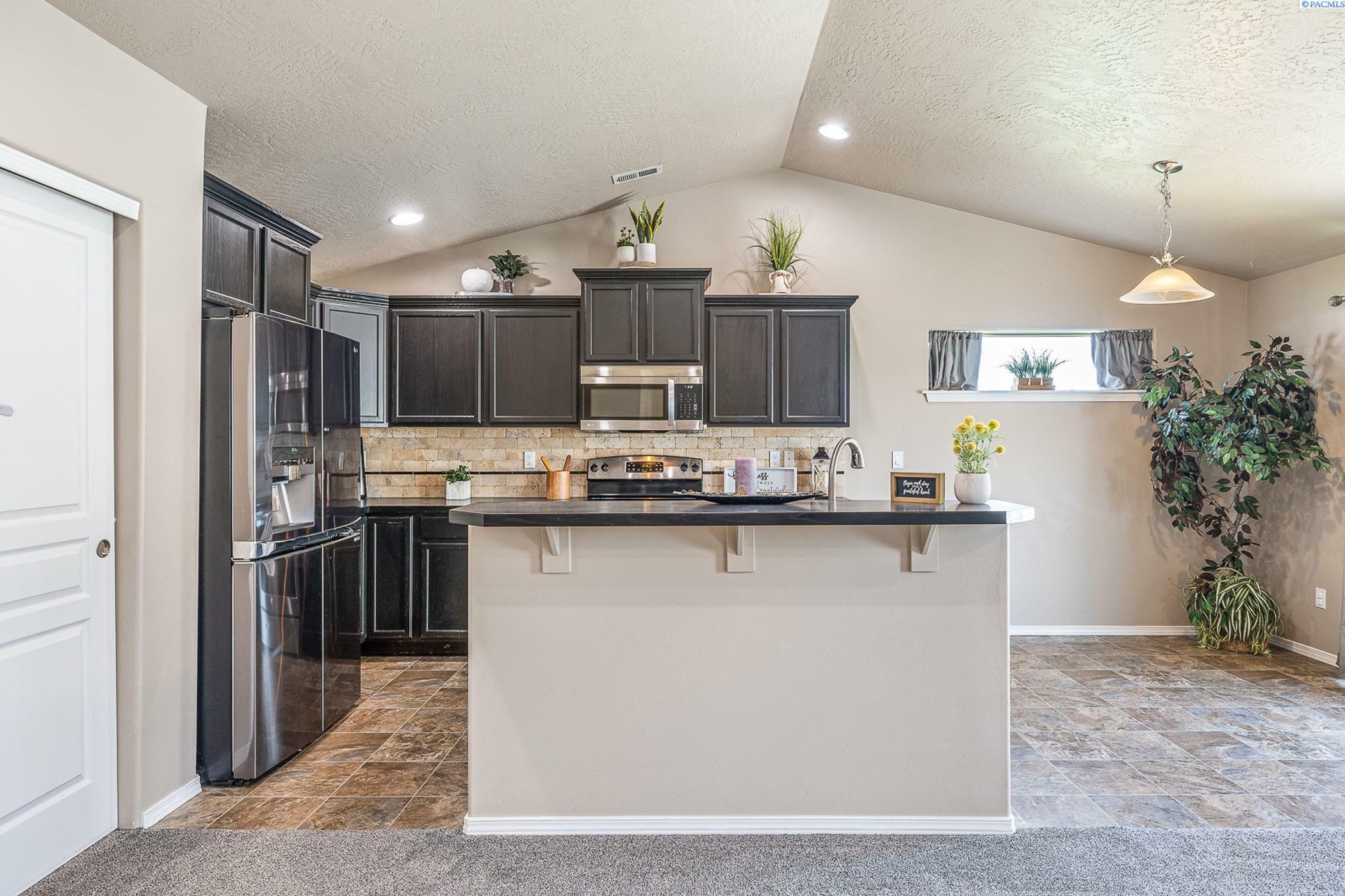 Property Photo: 3313 Aqueduct Lane WA 99301