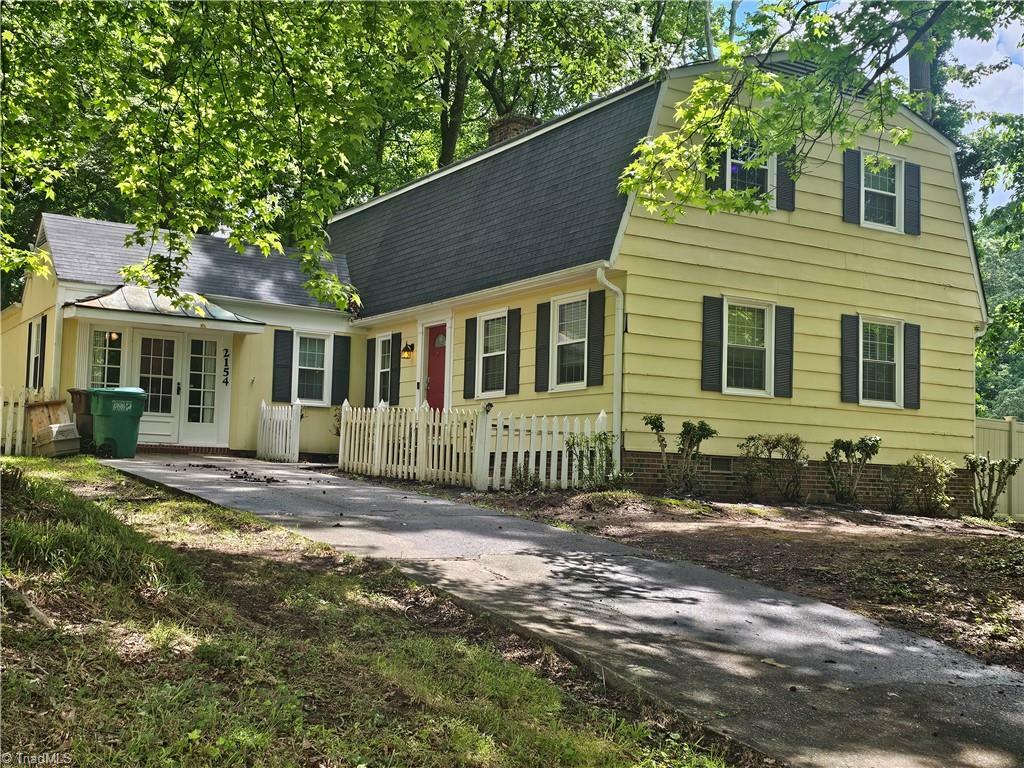 Property Photo: 2154 Rivermeade Drive NC 27265