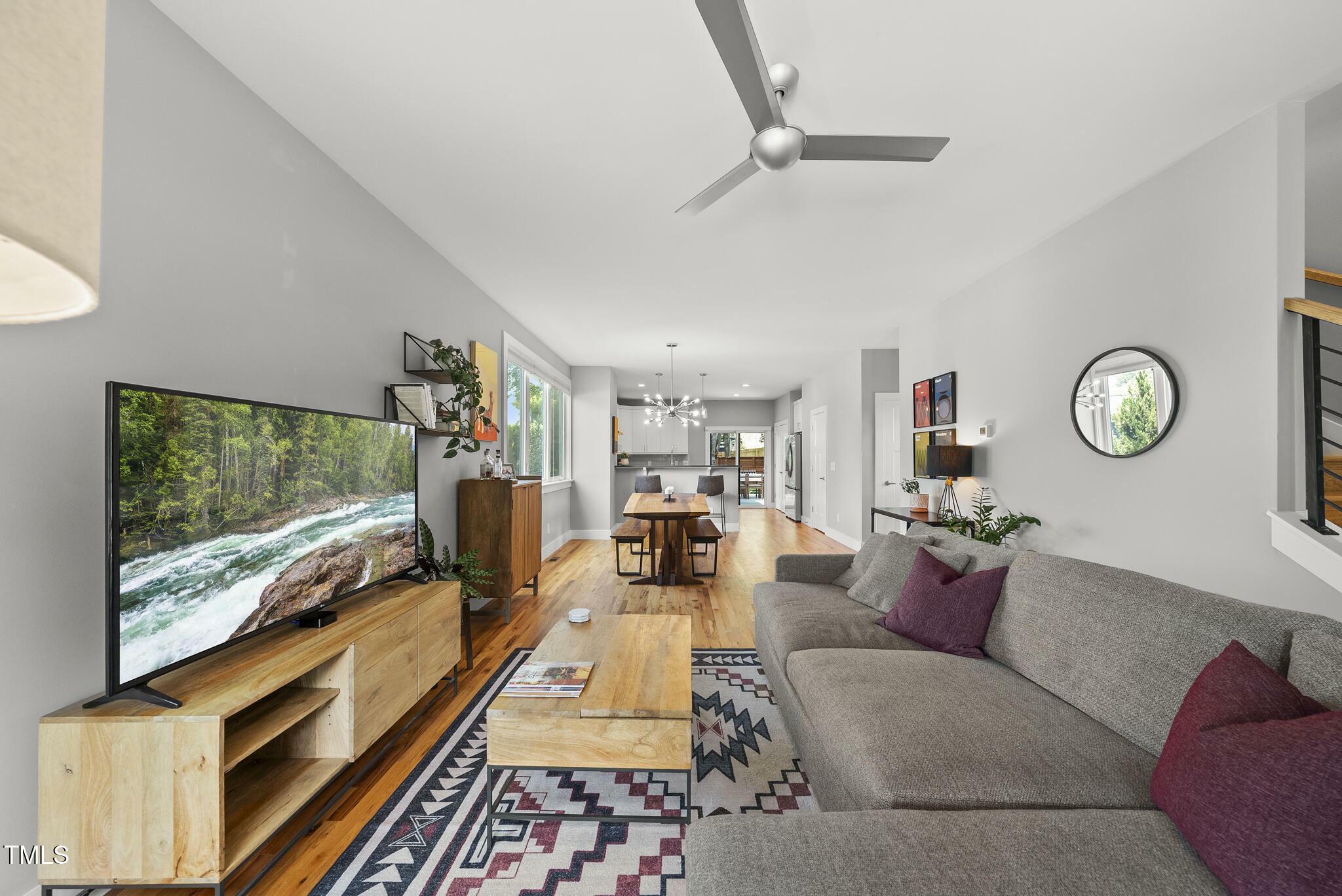 Property Photo: 409 E Lee Street NC 27601