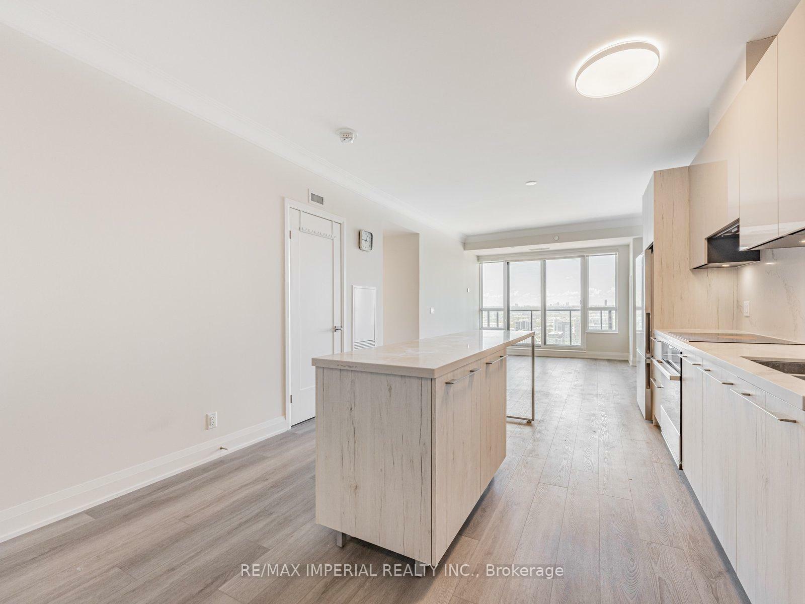 Property Photo: 8 Water Walk Drive 3205 ON L3R 6L4