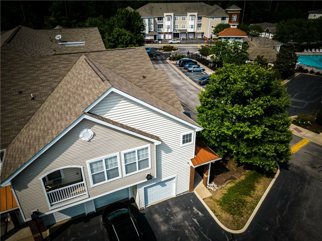 Property Photo: 713 Windy Way 103 VA 23602