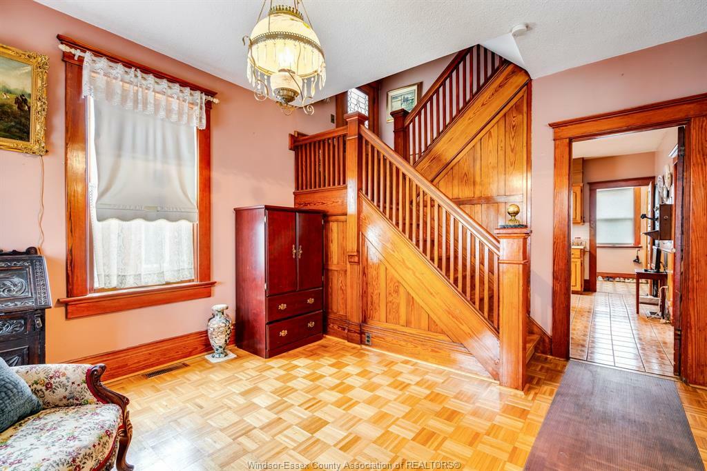 Property Photo: 10 Carlyle Street ON N0P 2L0