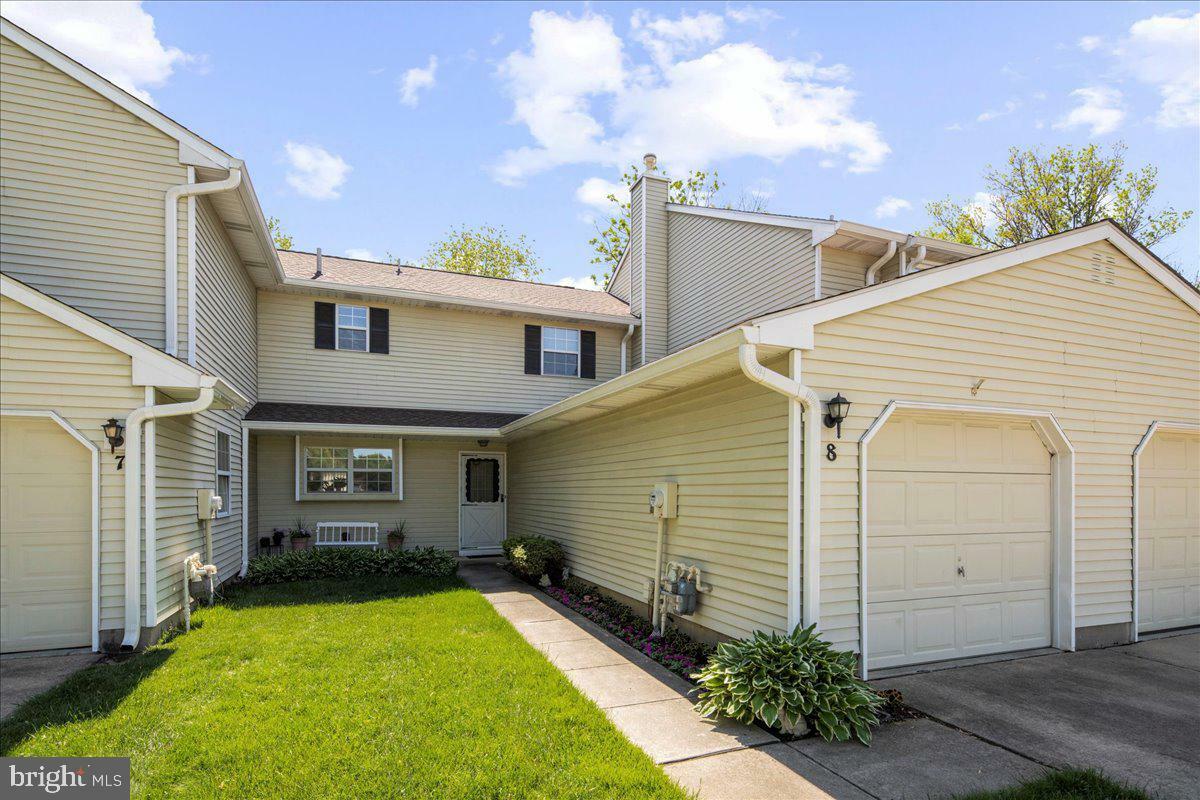 8 Pamlico Court  Bordentown NJ 08505 photo