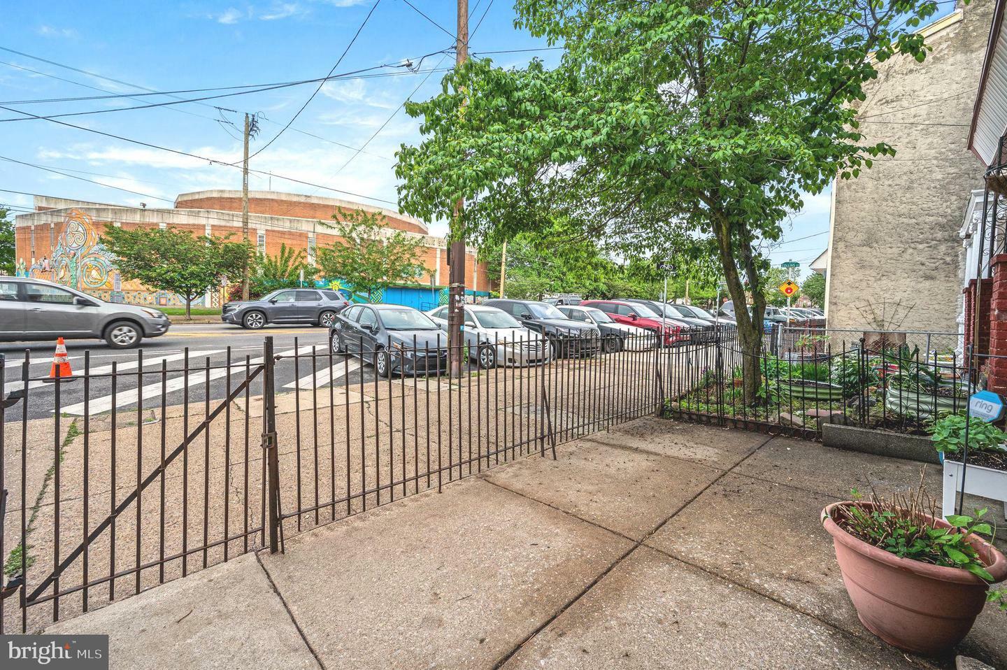 Property Photo: 2152 E York Street PA 19125
