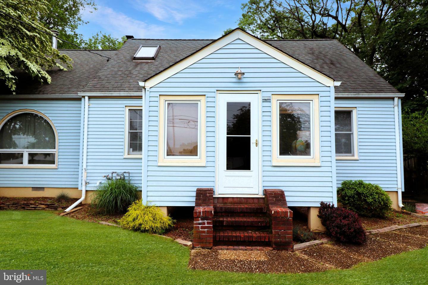 Property Photo: 687 Spotswood Englishtown Road NJ 08831