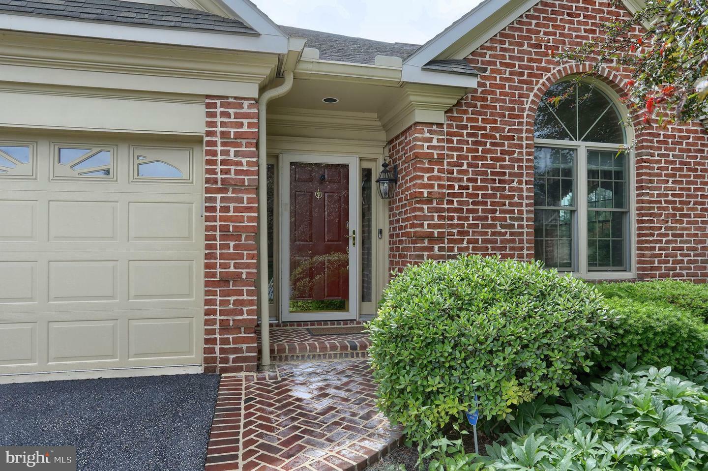 Property Photo: 125 Almond Drive PA 17033