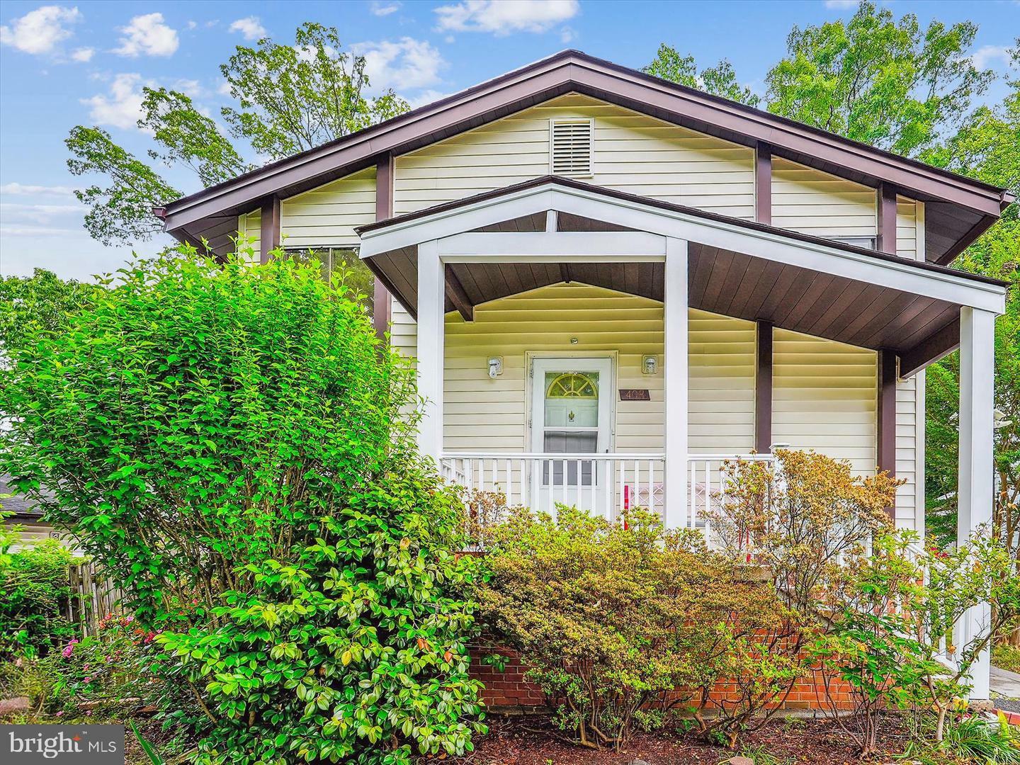 Property Photo: 408 N Fillmore Avenue VA 20164