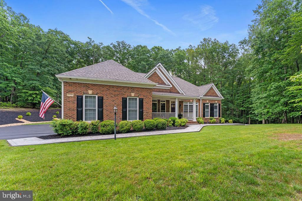 Property Photo: 7308 Glenhaven Drive VA 22407