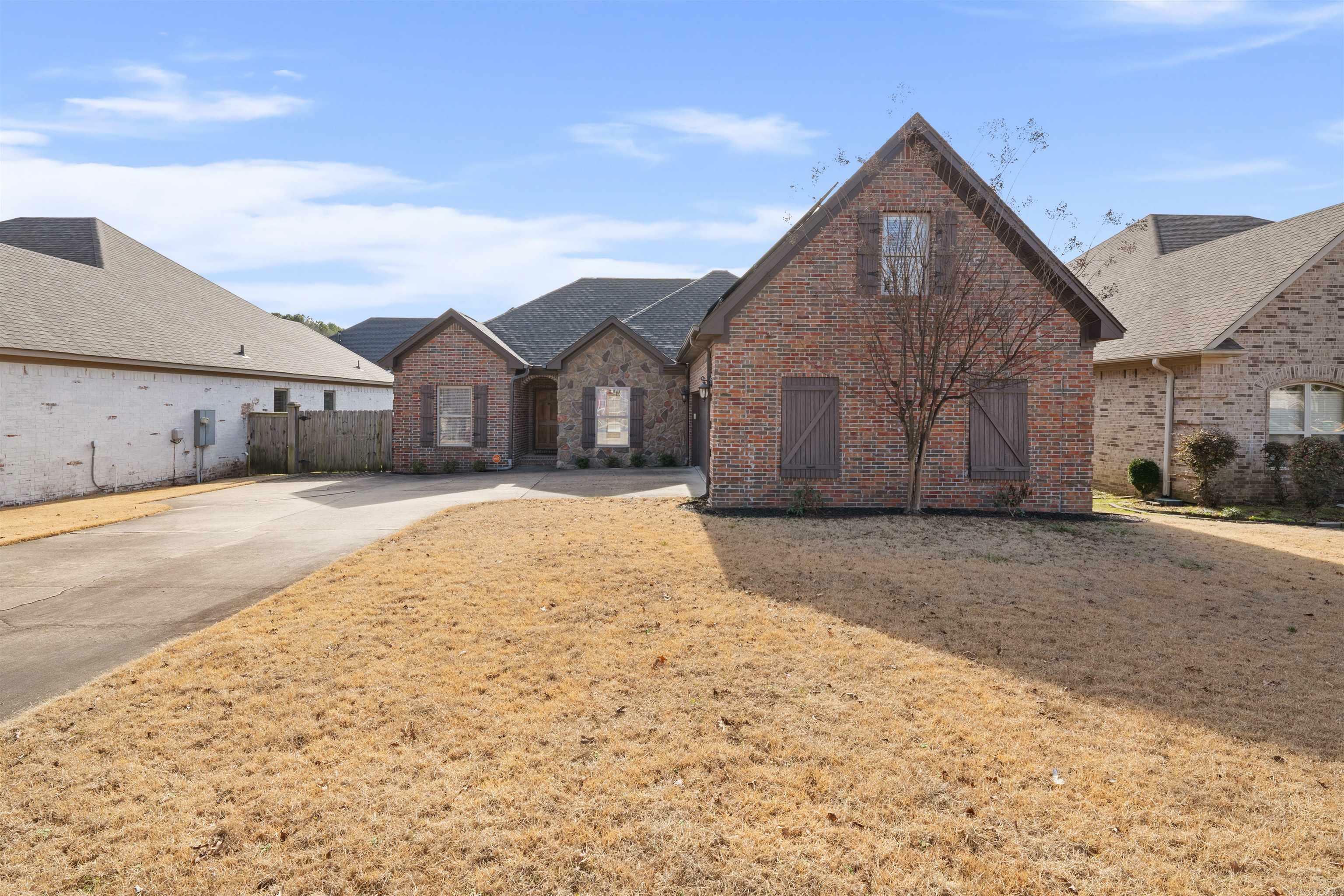 Property Photo: 14805 Pride Valley Rd AR 72223