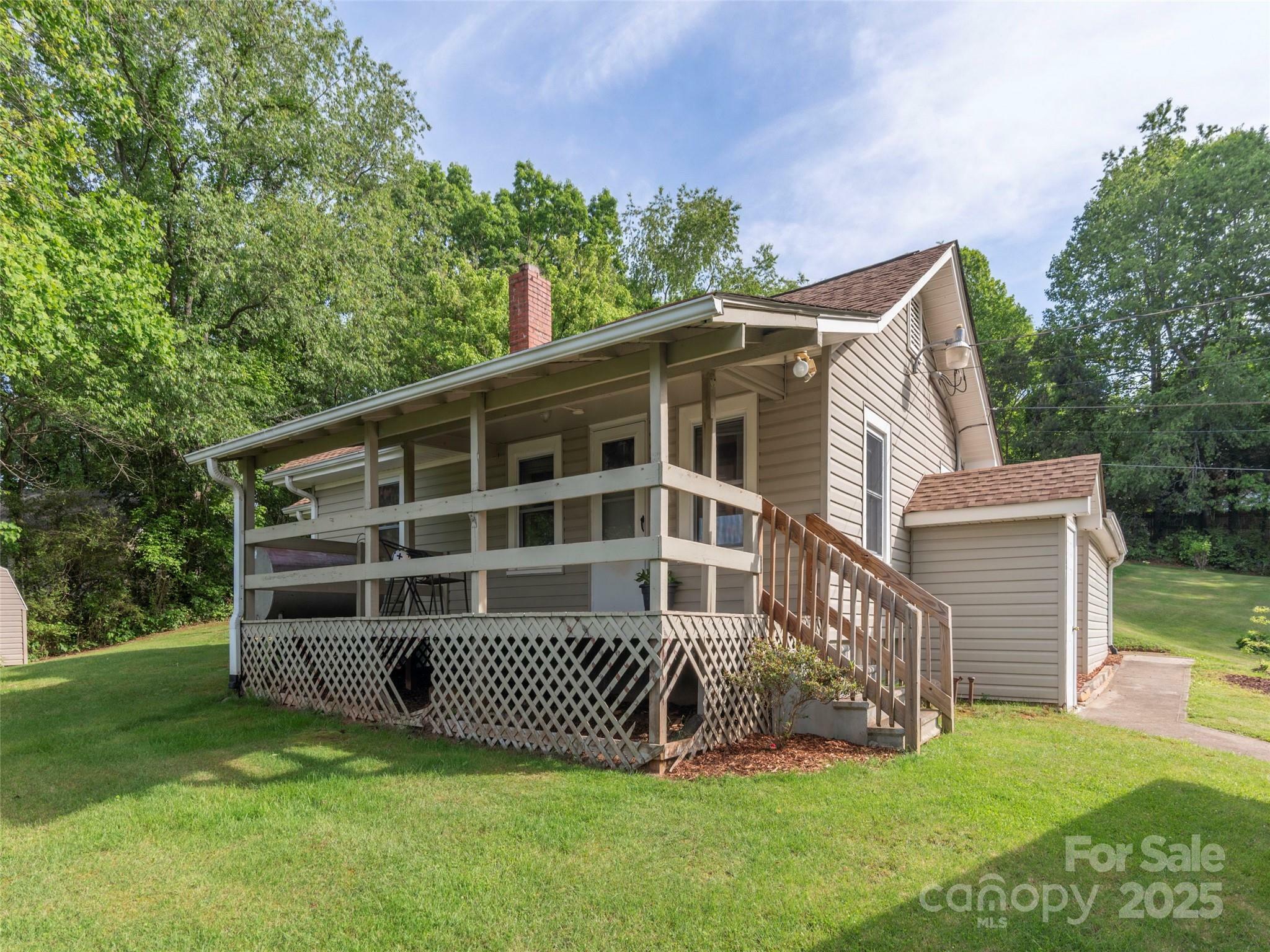 Property Photo: 21 &Amp 24 Betty Drive NC 28748
