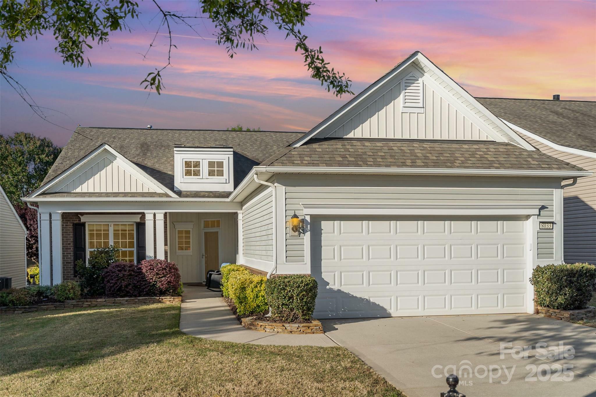 Property Photo:  8033 Pawleys Court  SC 29707 
