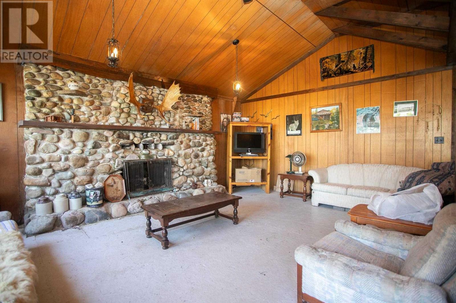 Property Photo: 77 Kelly Creek Rd ON P0S 0A3