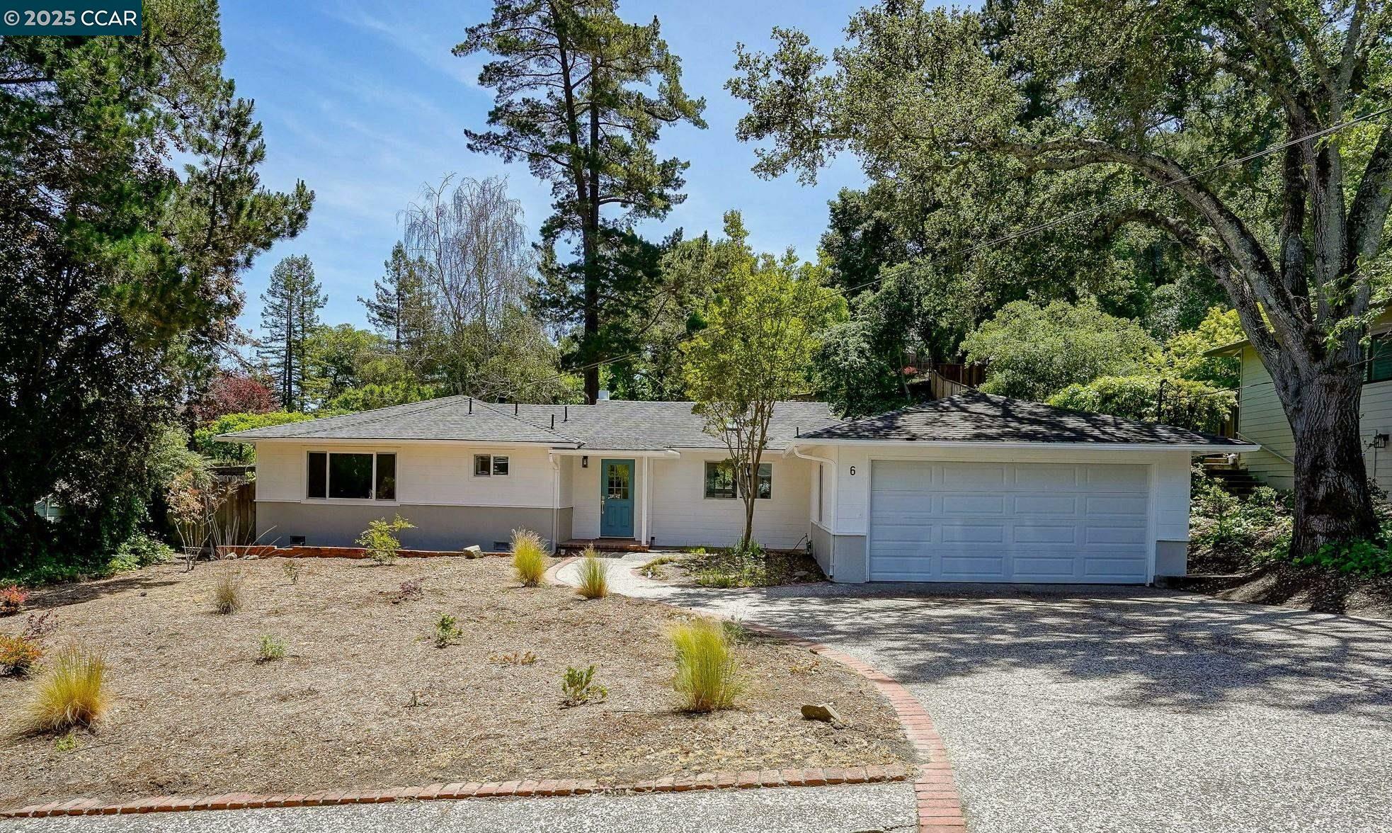 Property Photo: 6 Donna Maria Way CA 94563
