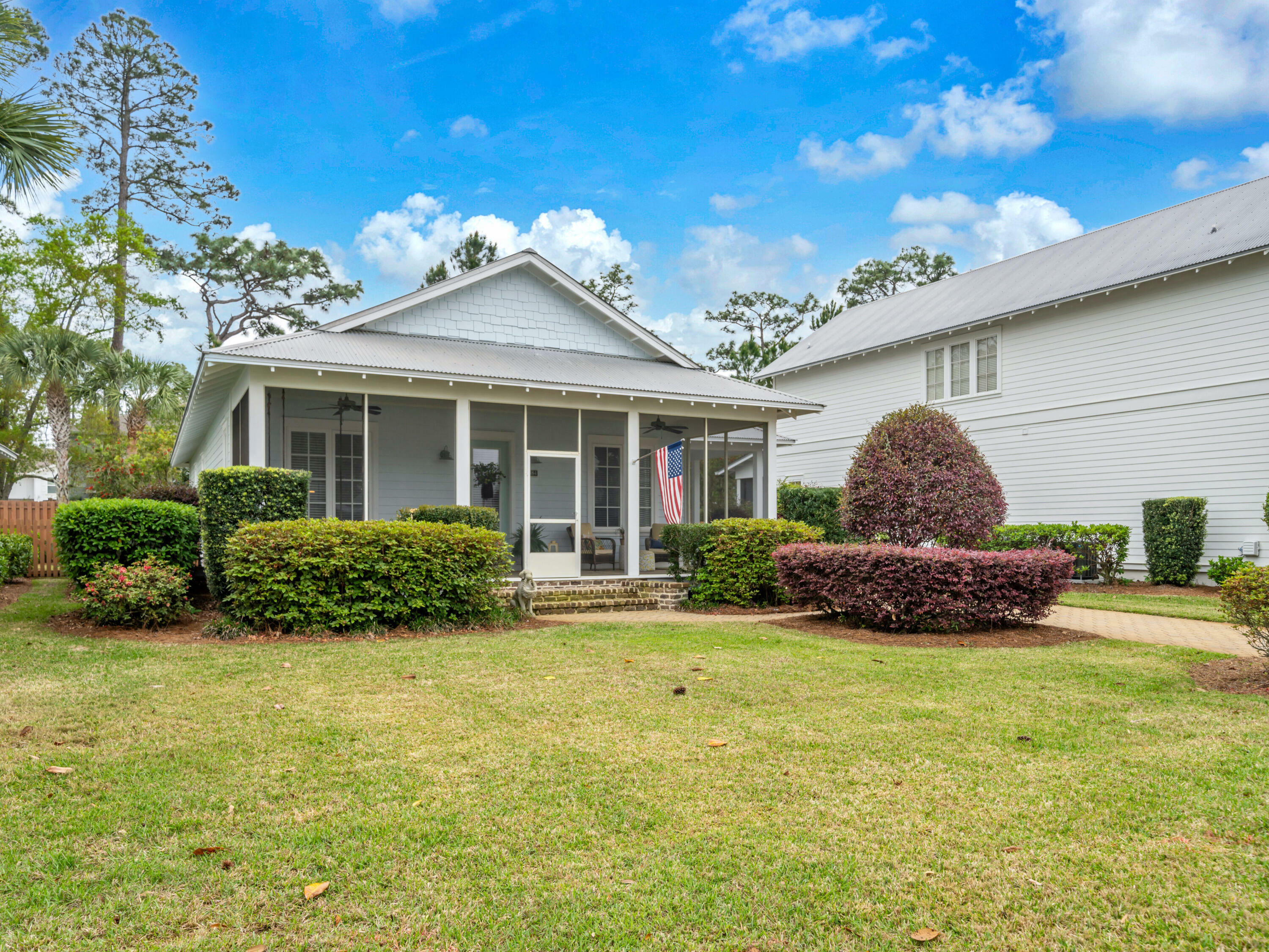 Property Photo: 384 Carson Oaks Lane FL 32459