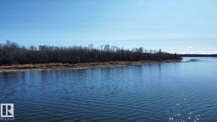 Property Photo: 502 Duncan Road AB T0E 1A0