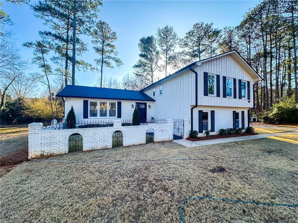 Property Photo: 110 Randomwood Way GA 30022