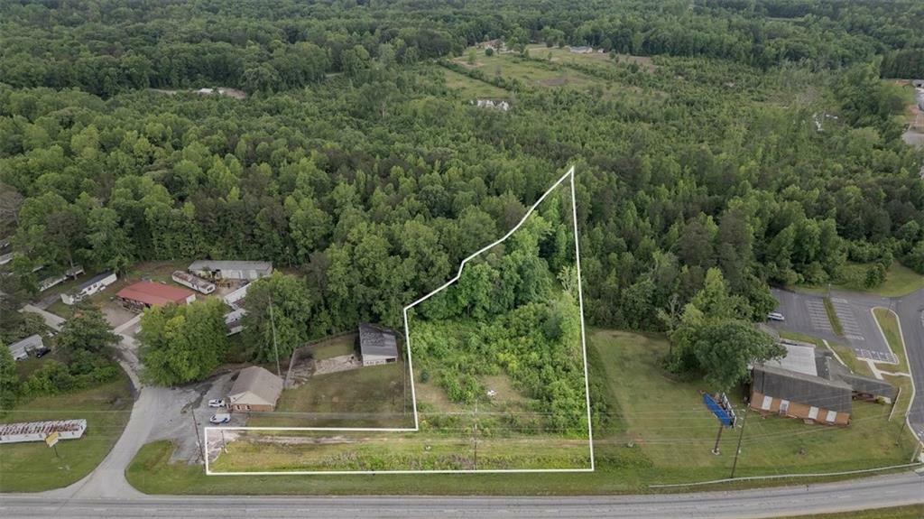 Property Photo: 1711B Bankhead Highway GA 30116