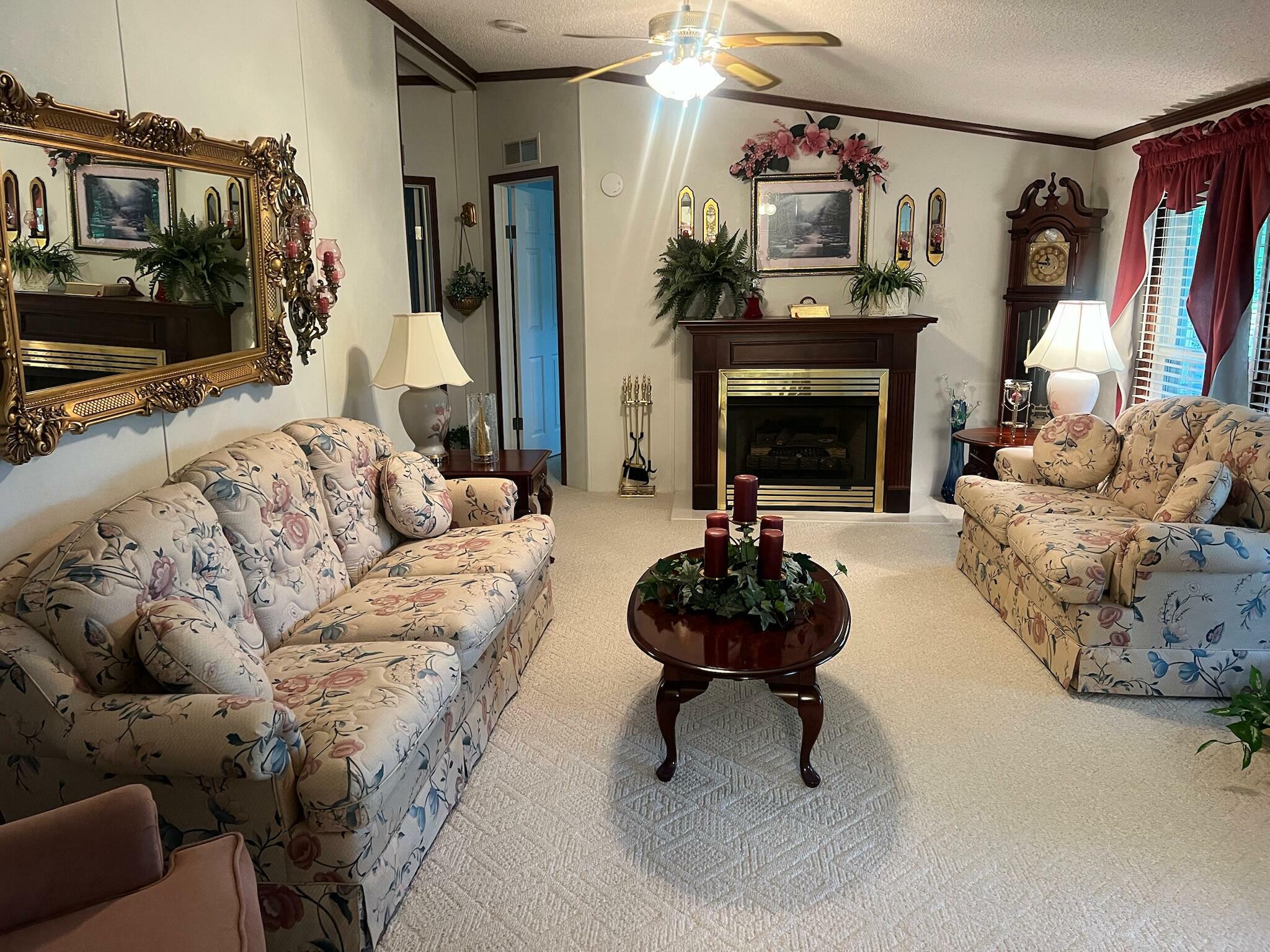 Property Photo: 1019 Summerlee Ave WV 25901