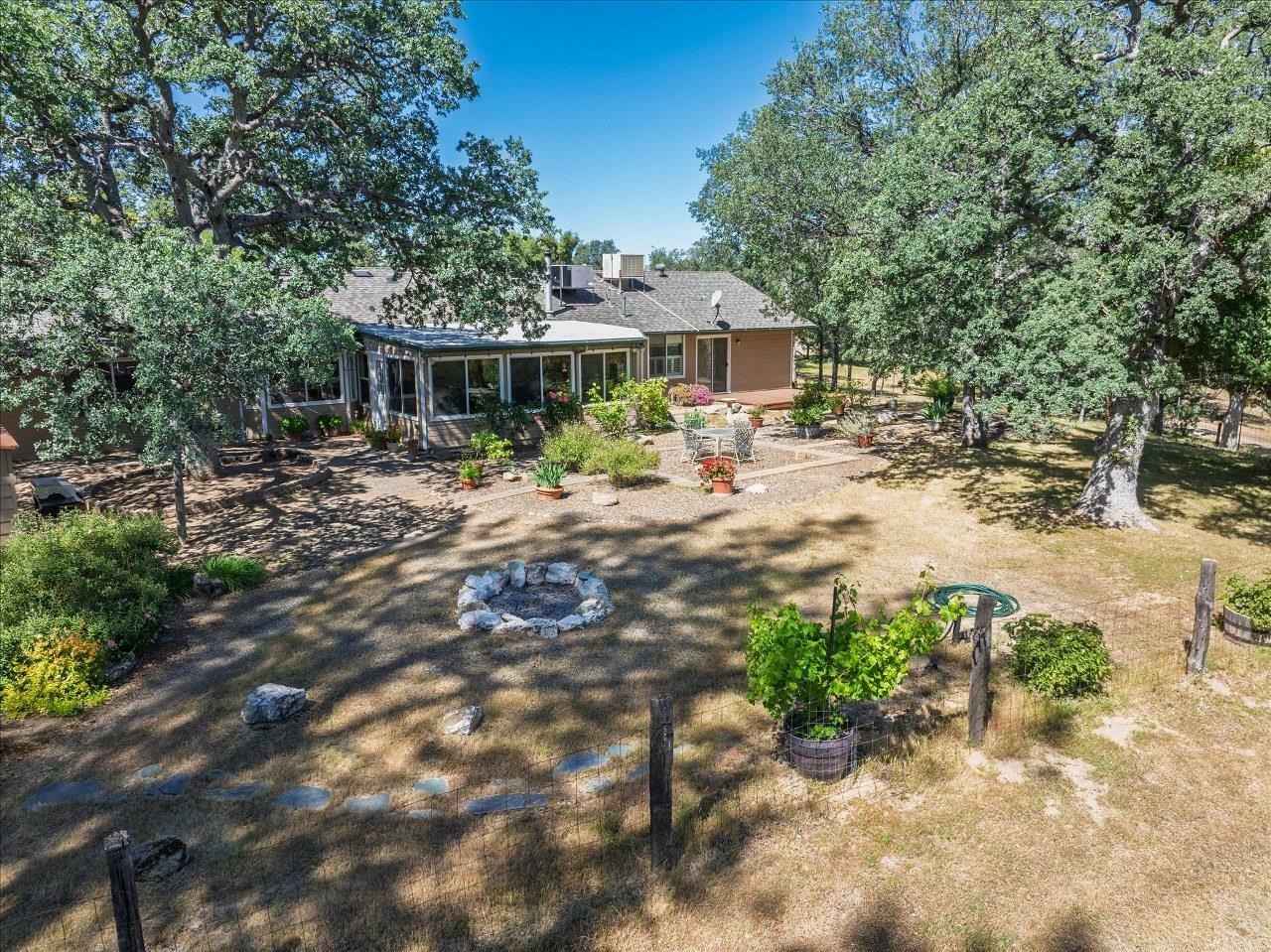Property Photo: 44358 Trabuco Road CA 93614